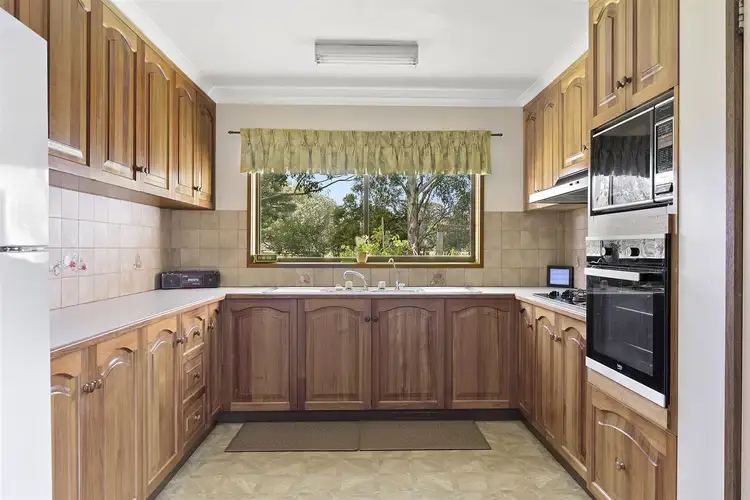 Second view of Homely house listing, 25 Colson Drive, Wangaratta VIC 3677