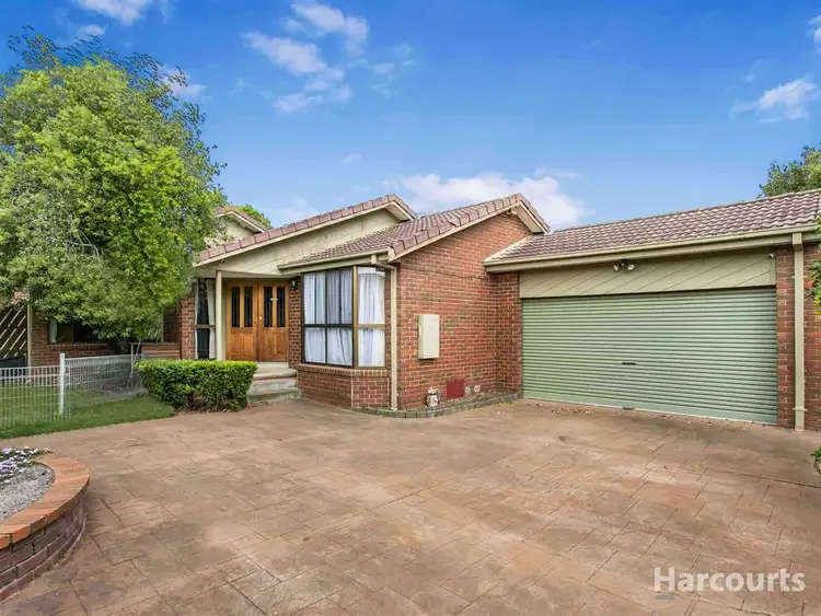 11 Baringa Park Drive, Narre Warren South VIC 3805