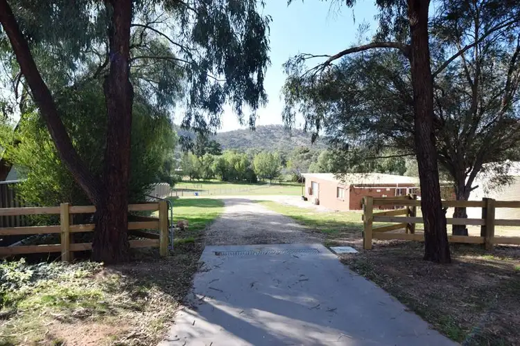 Fifth view of Homely apartment listing, 2/139 Main Street, Eldorado VIC 3746