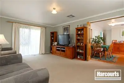 Fourth view of Homely house listing, 17 Pimmys Court, Skye VIC