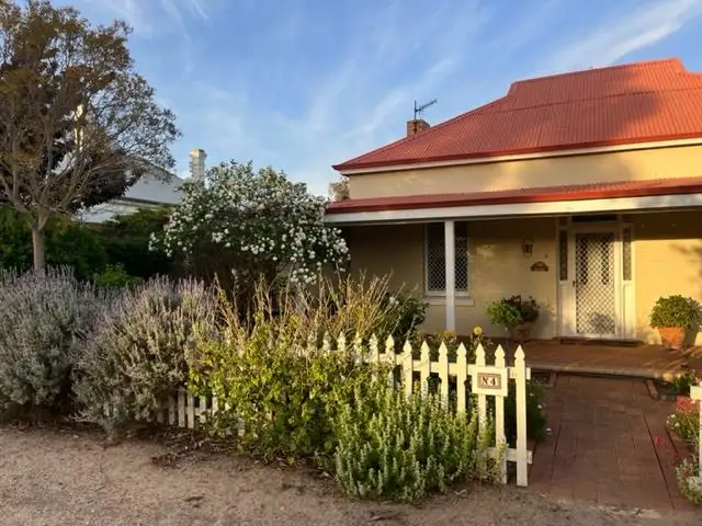 4 Yougenup Road