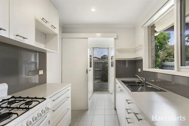 2 Warren Close, Narre Warren VIC 3805