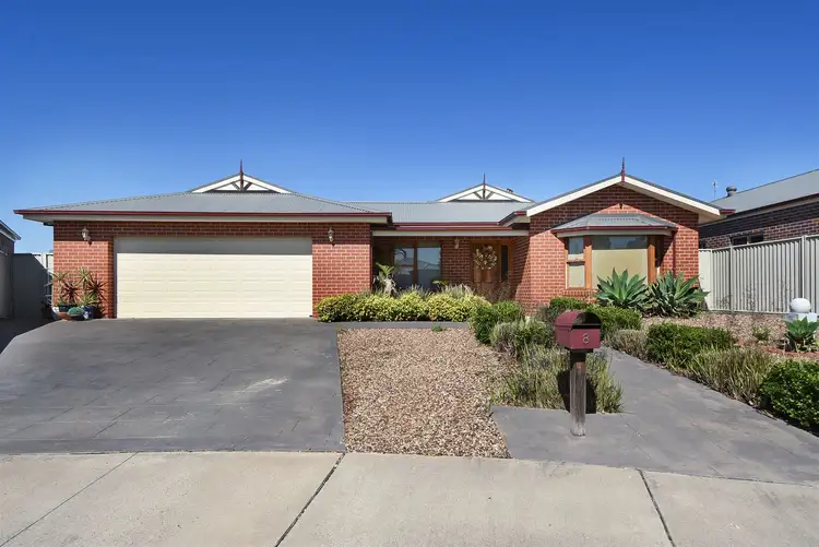 Main view of Homely house listing, 8 Oliver Court, Horsham VIC 3400