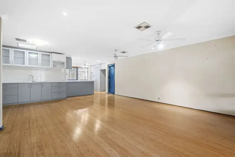 Seventh view of Homely house listing, 3 Blain Court, Leeming WA 6149
