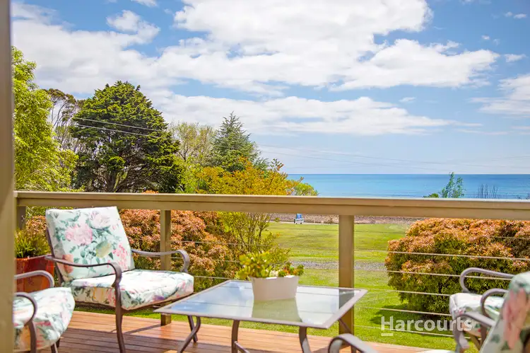 225 Penguin Road, West Ulverstone TAS 7315