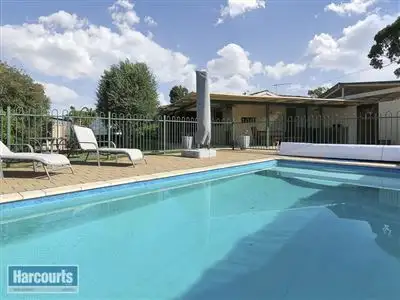 2 Bryah Court, Yangebup WA 6164