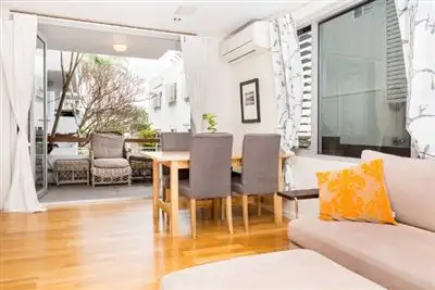 Sixth view of Homely unit listing, 2/20 Tamborine Street, Mermaid Beach QLD