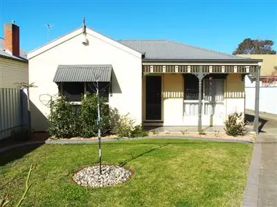 Main view of Homely townhouse listing, 1/30 Green Street, Wangaratta VIC 3677