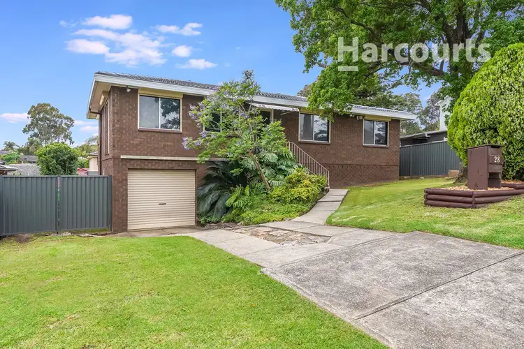 28 Tallowwood Crescent, Bradbury NSW 2560