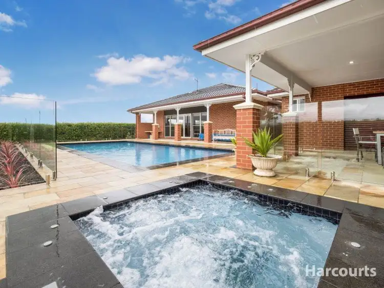 11-13 Leeandale Drive, Yinnar VIC 3869