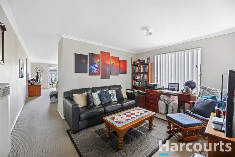 Fifth view of Homely house listing, 10 Sunline Street, Drouin VIC 3818