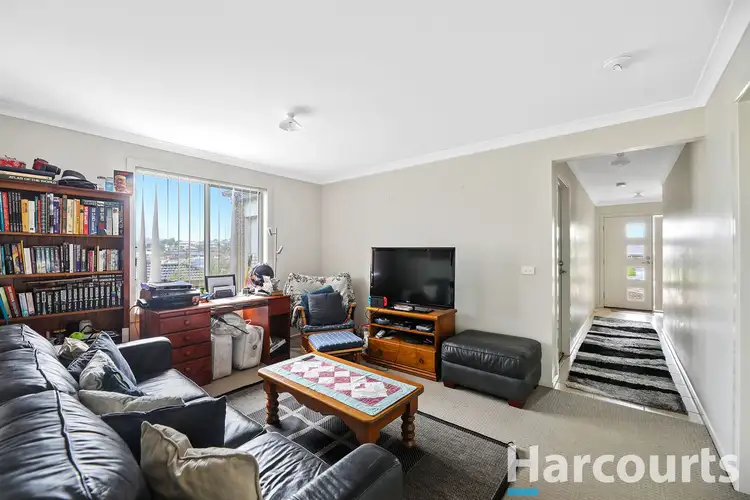 Sixth view of Homely house listing, 10 Sunline Street, Drouin VIC 3818