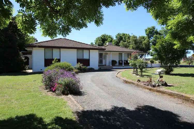 2 Cutler Avenue, Cootamundra NSW 2590