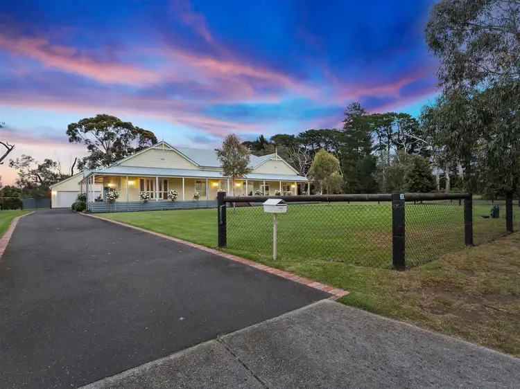 2 Island View Crescent, Bittern VIC 3918