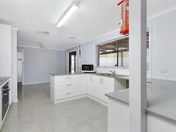 Sixth view of Homely house listing, 42 Kanimbla Crescent, Craigmore SA 5114