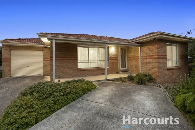 33 Pine Crescent, Boronia VIC 3155