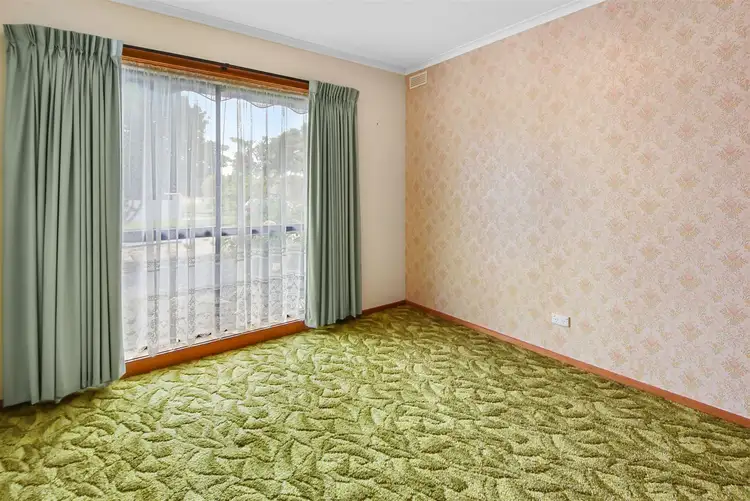 Fifth view of Homely house listing, 15 Carter Street, Horsham VIC 3400