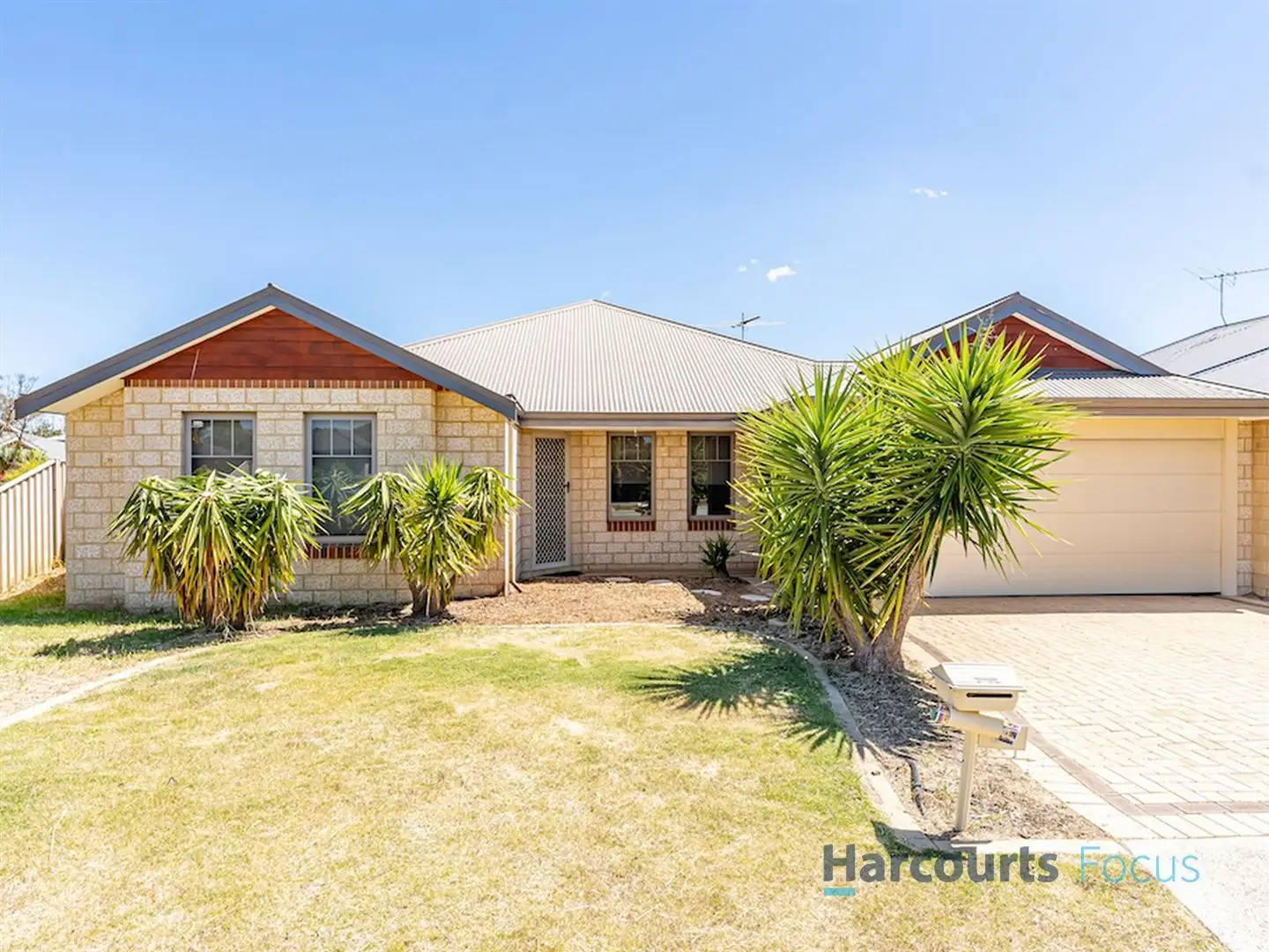 Main view of Homely house listing, 10 Jonquil Loop, Seville Grove WA 6112