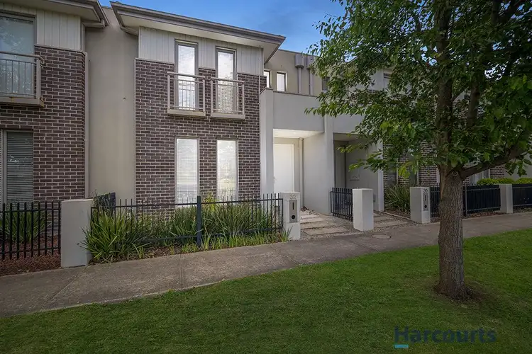 Main view of Homely townhouse listing, 32 Amana Drive, Alfredton VIC 3350