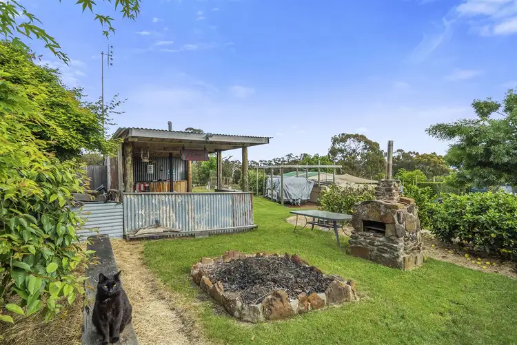 955 Old Tolmie Road, Tolmie VIC 3723