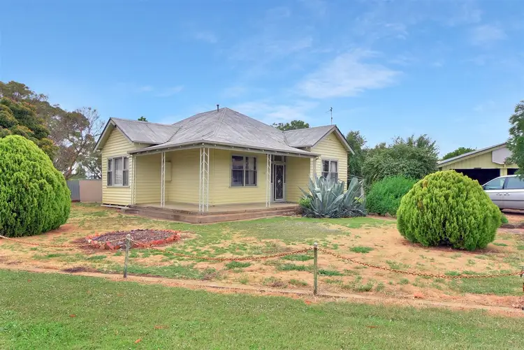 2 Remlaw Road, Horsham VIC 3400