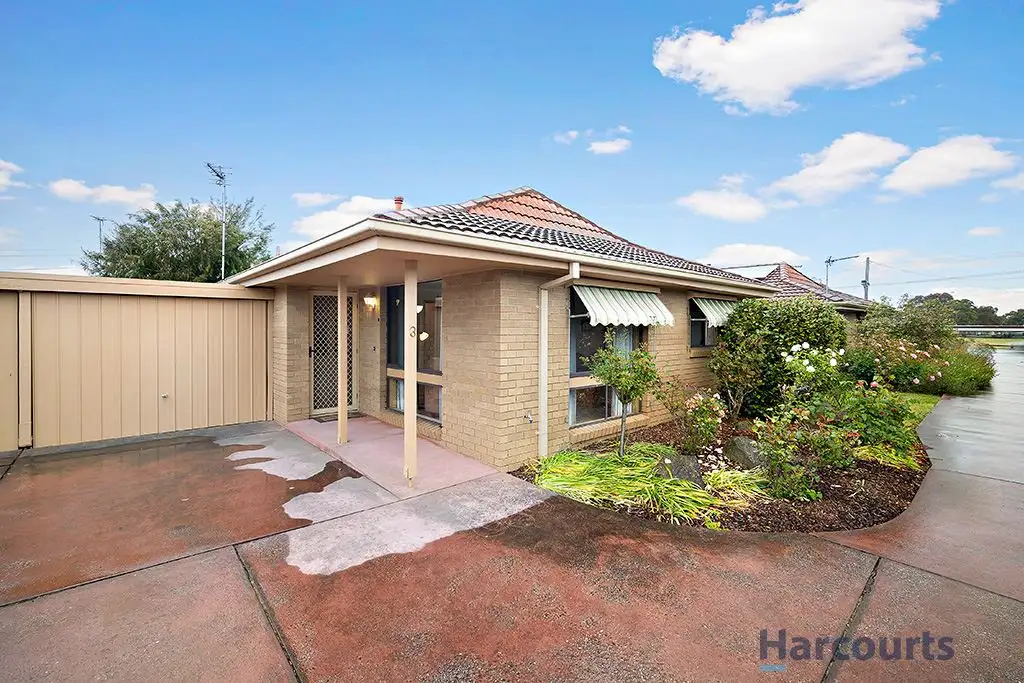 Main view of Homely unit listing, 3/106 Cuthberts Road, Alfredton VIC 3350