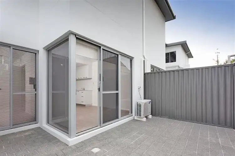 Fourth view of Homely apartment listing, 2/3 Rochester Circle, Balga WA 6061