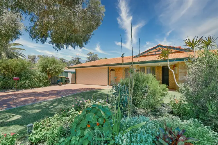 10 Timberlane Loop, Cooloongup WA 6168
