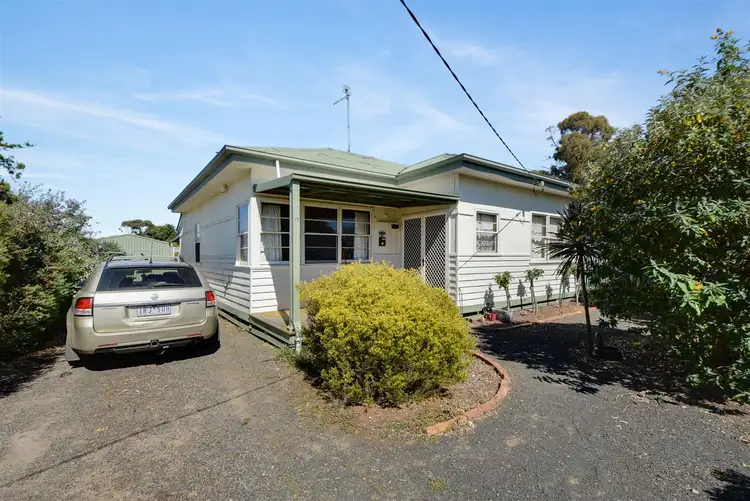 17 Valentine Avenue, Horsham VIC 3400