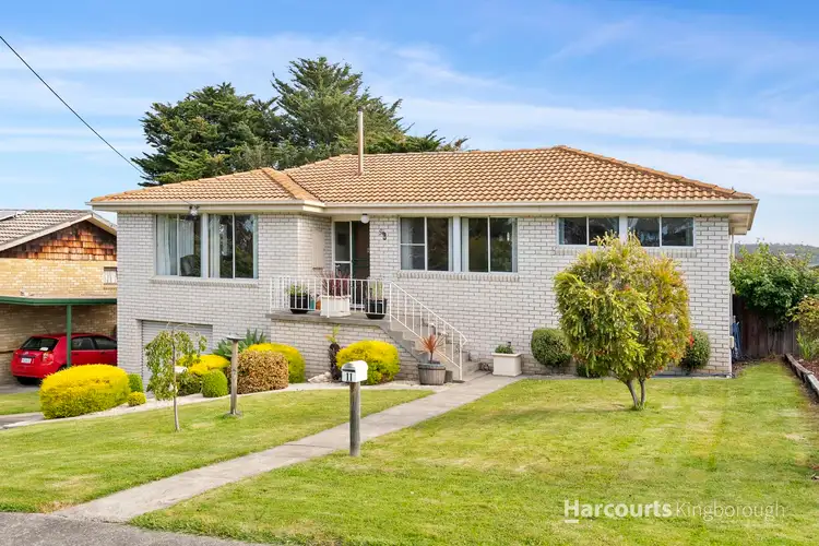 11 Aldinga Street, Blackmans Bay TAS 7052