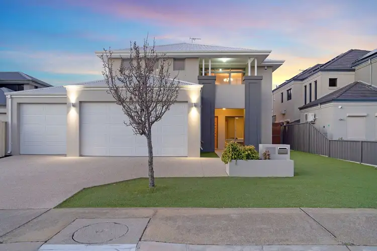 11 Sandford Avenue, Lake Coogee WA 6166