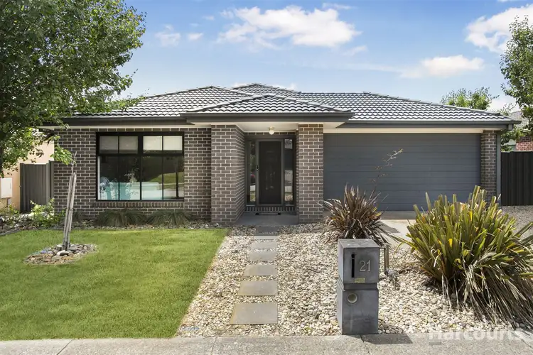 Main view of Homely house listing, 21 Perry Circuit, Cranbourne North VIC 3977