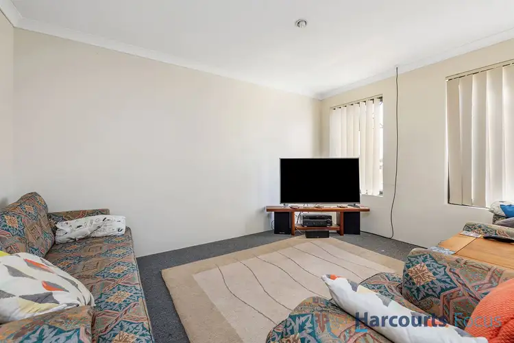 Fifth view of Homely house listing, 1 Donegal Court, Seville Grove WA 6112