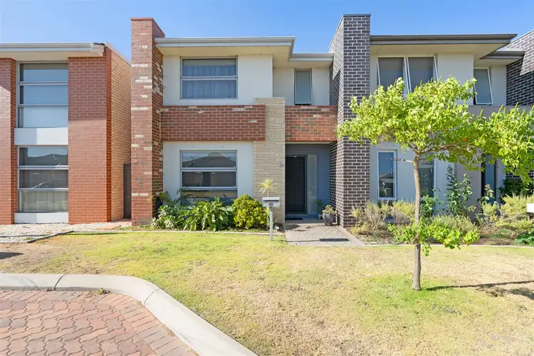 Unit 32,/1 Pitta Corner, Success WA 6164