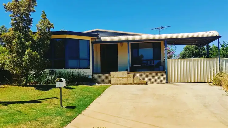 5 Spotters Court, Gingin WA 6503