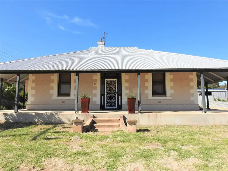 25 Nott Street, Melrose SA 5483