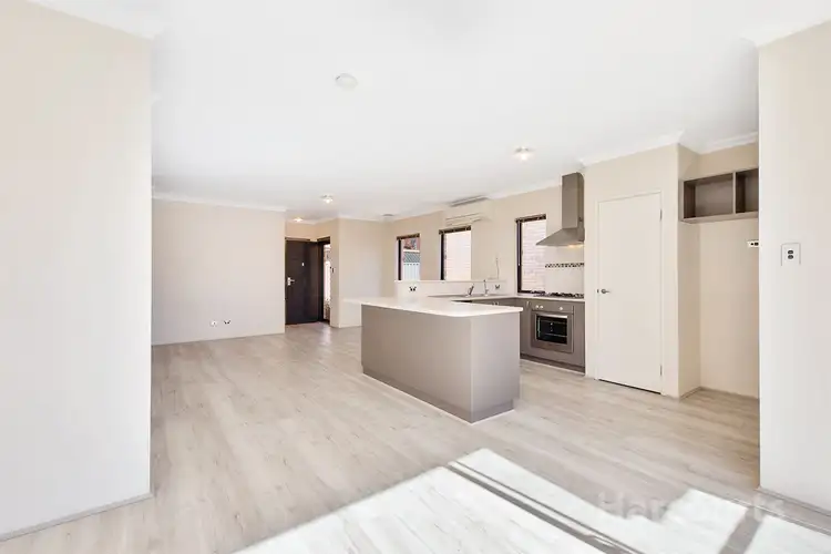 Sixth view of Homely unit listing, 2/40 Hackett Street, Mandurah WA 6210