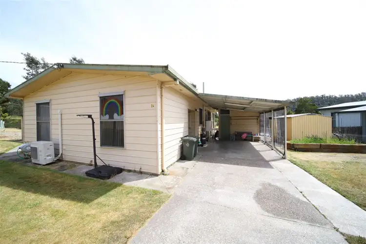 24 Beech Drive, Rosebery TAS 7470