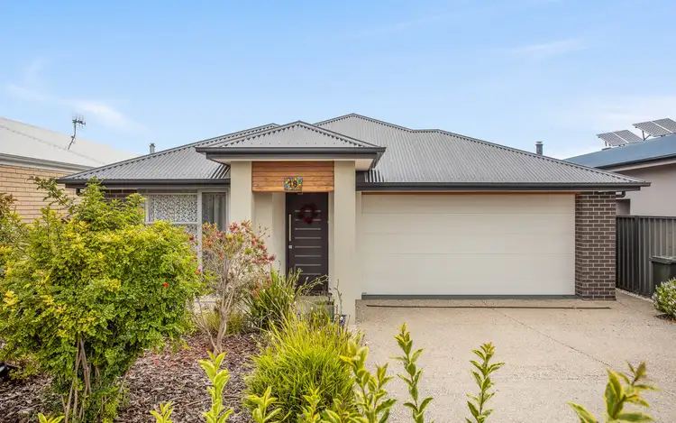 Fifth view of Homely house listing, 18 Malen Avenue, Victor Harbor SA 5211