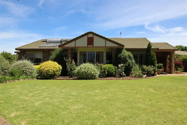 9 Dillon Avenue, Cootamundra NSW 2590