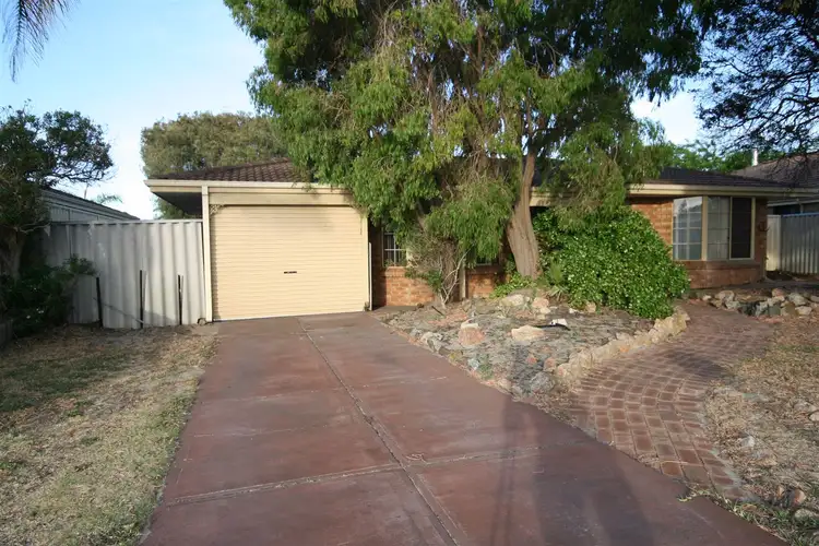 4 Kite Place, Waikiki WA 6169
