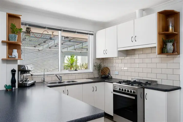 Sixth view of Homely house listing, 7 Garnet Crescent, Flagstaff Hill SA 5159