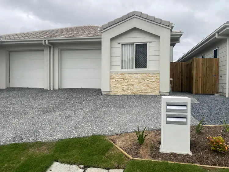 2/27 Hurley Street, Pimpama QLD 4209