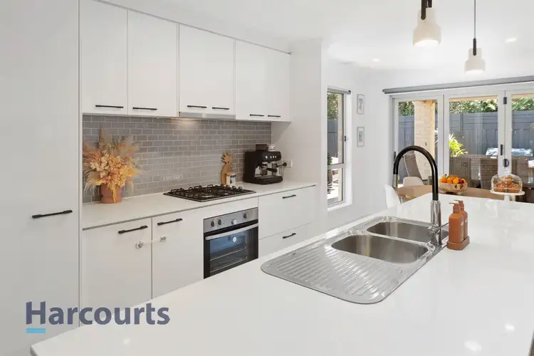 Fifth view of Homely house listing, 33 Sandstone Circuit, Carrum Downs VIC 3201