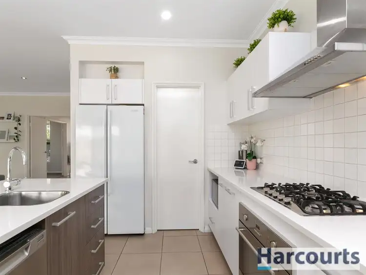 Seventh view of Homely house listing, 9 Hygeia Bend, Atwell WA 6164
