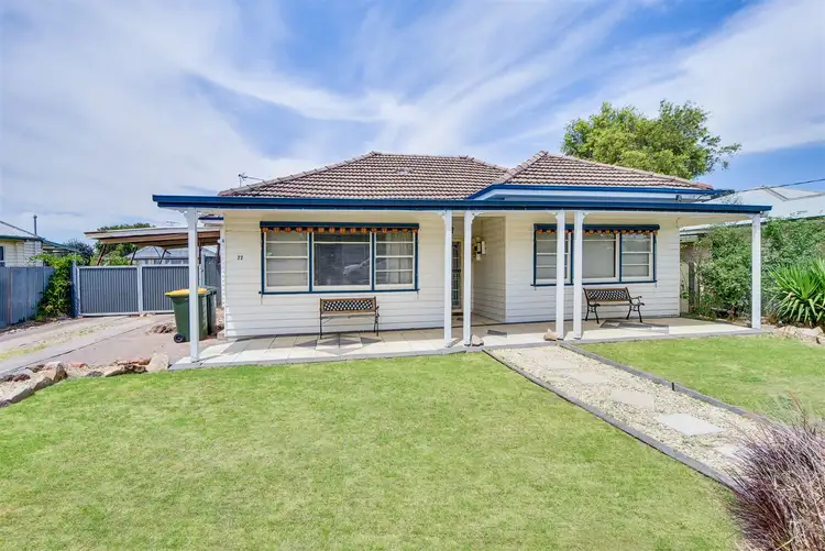 22 Valentine Avenue, Horsham VIC 3400