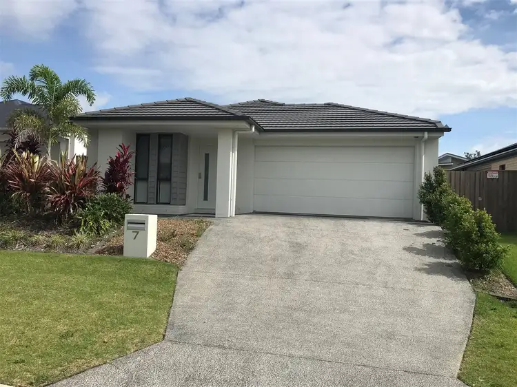 7 Parkside Avenue, Arundel QLD 4214