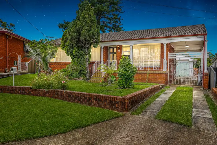 13 Burdett Crescent, Blacktown NSW 2148