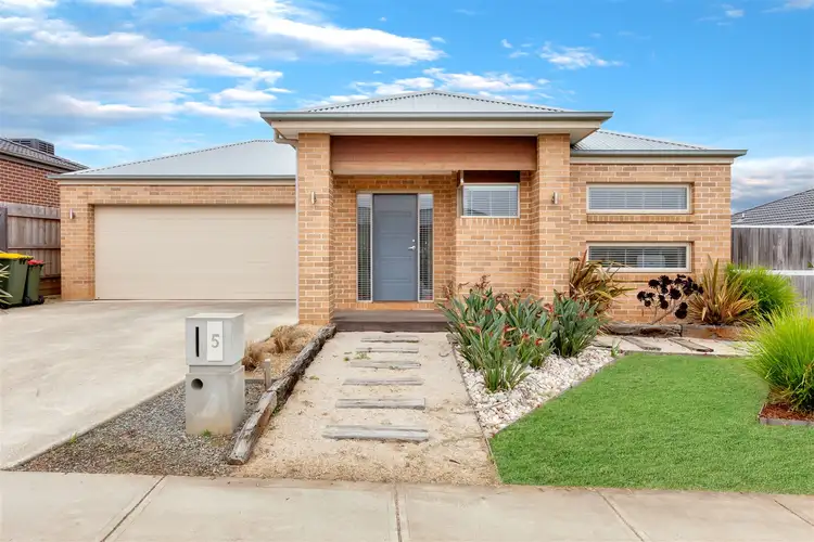 Main view of Homely house listing, 5 Greyfriars Way, Drouin VIC 3818