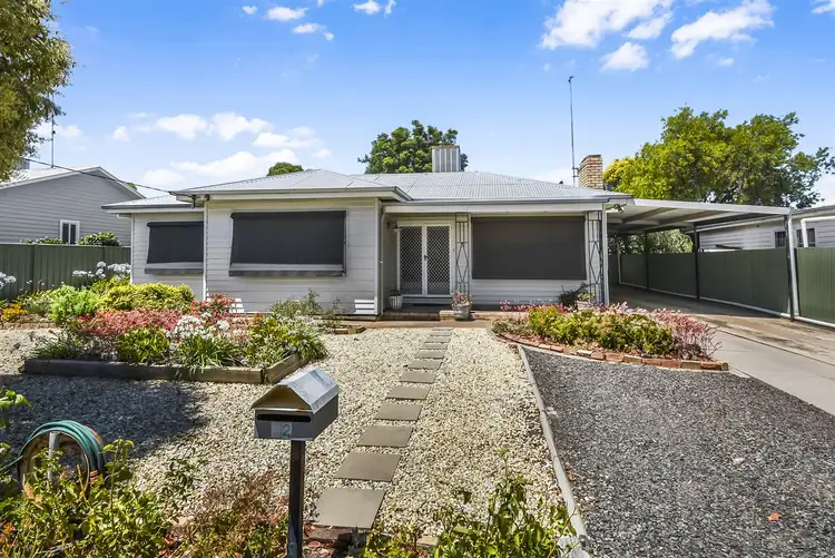 12 Errett Street, Horsham VIC 3400
